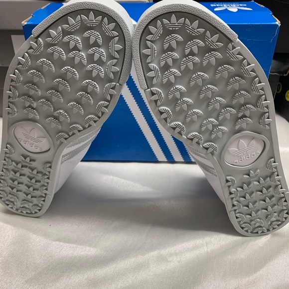 Women’s adidas Samoa aq7912 - Picture 2 of 5